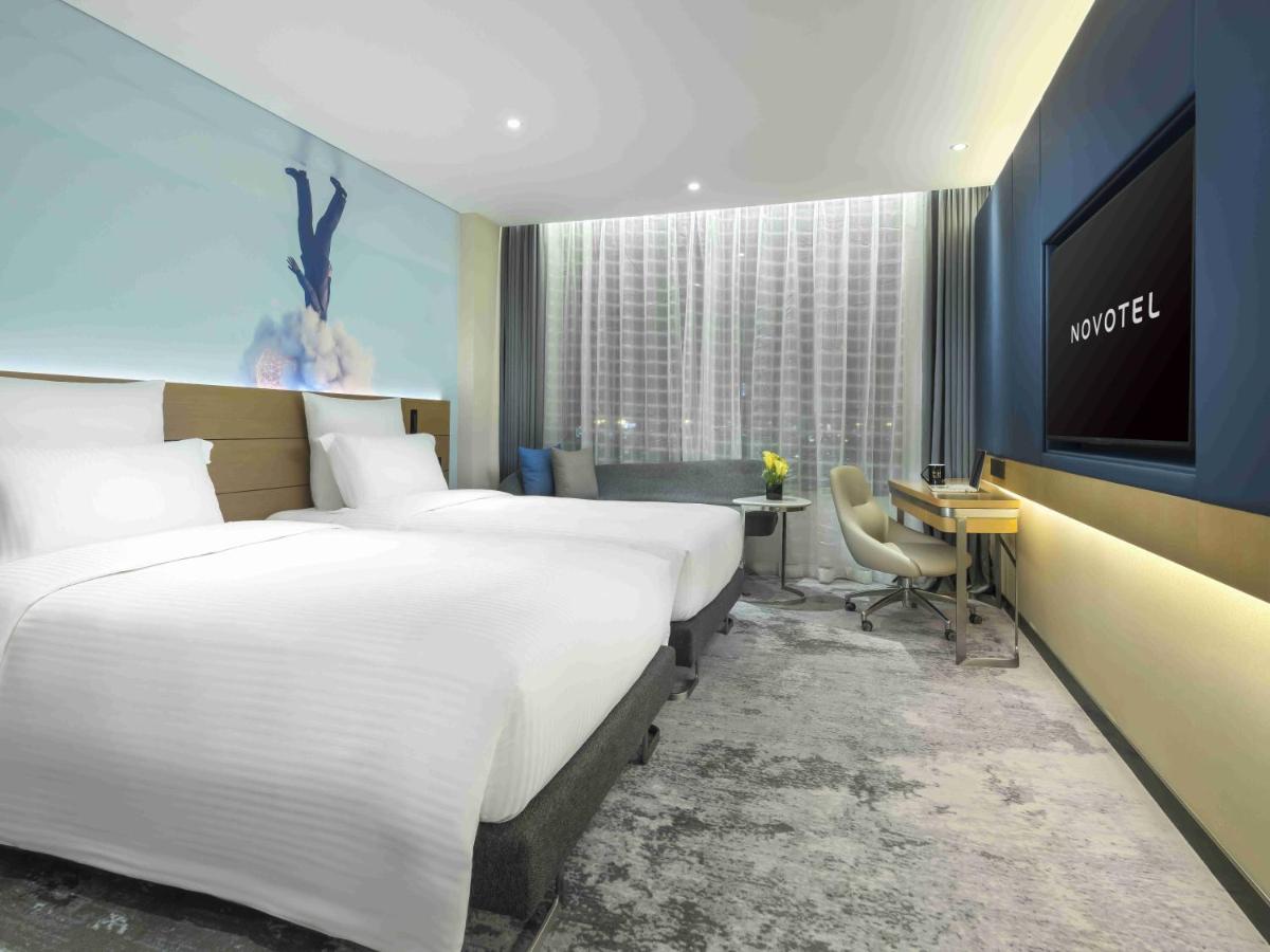 Novotel Guangzhou Baiyun Airport - Canton Fair Free Shuttle Bus & Official Registration Agency Bagian luar foto