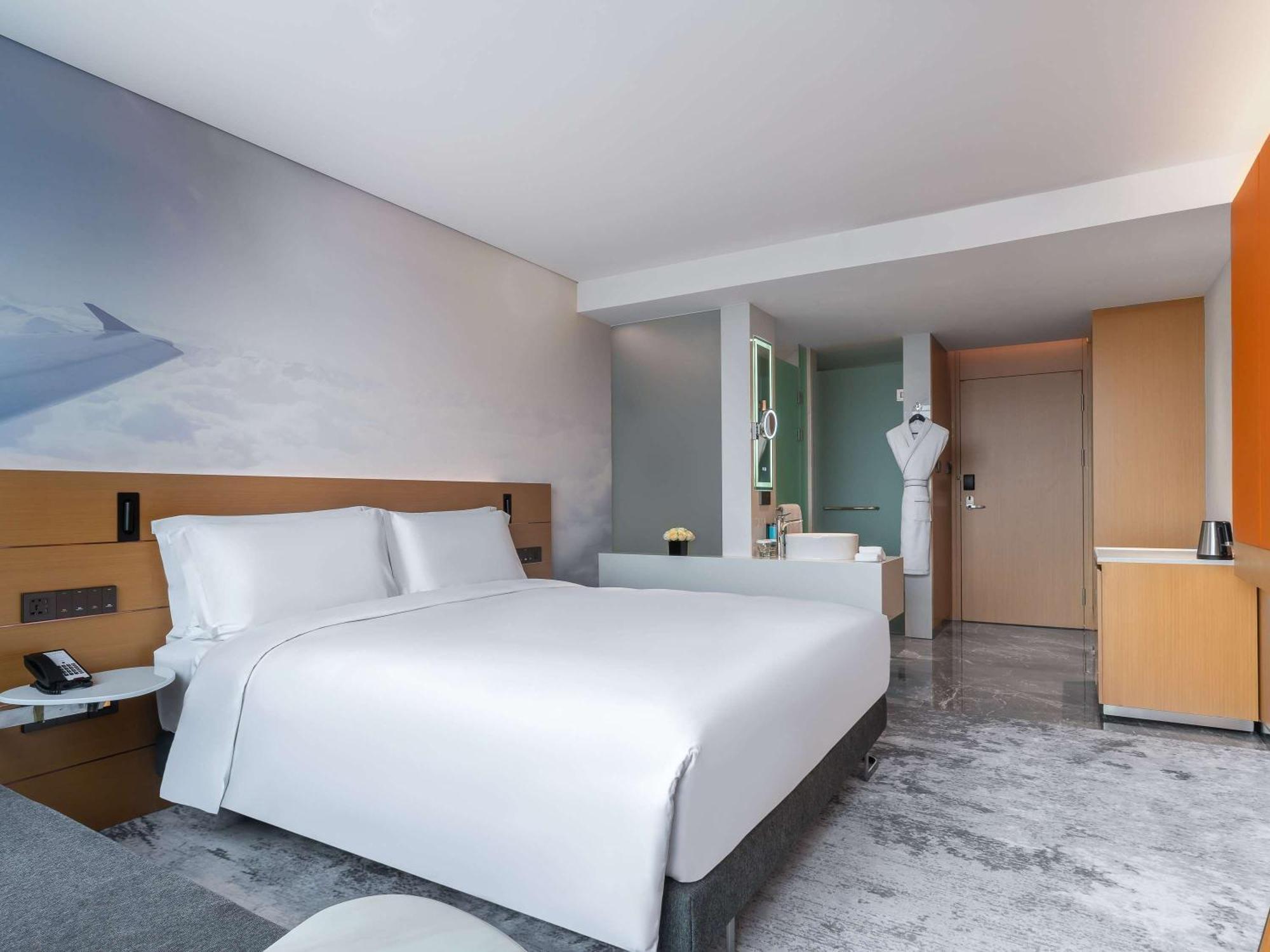 Novotel Guangzhou Baiyun Airport - Canton Fair Free Shuttle Bus & Official Registration Agency Bagian luar foto